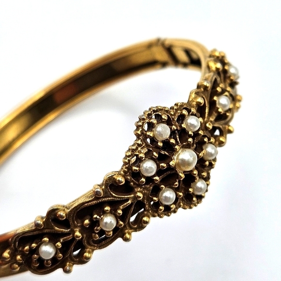 VINTAGE Seed Peal Gold Plated Ornate Bangle Bracelet Victorian Style - Picture 3 of 6